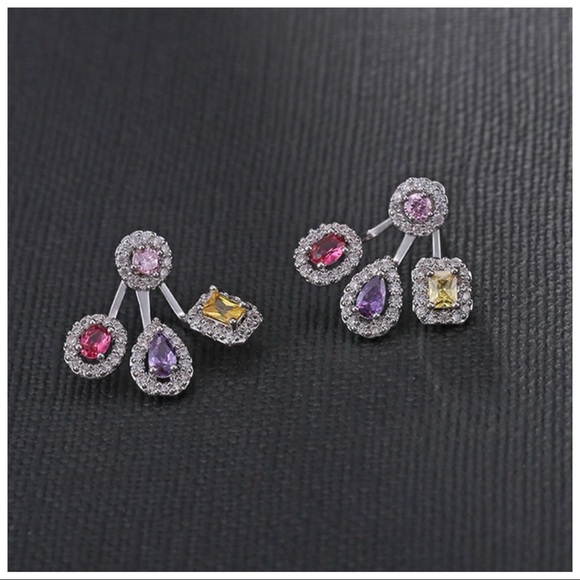 The Phemyah Swarovski Crystals Versatile Earrings - Picture 3 of 4